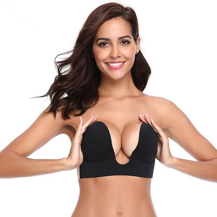 Reggiseno speciale per l'ingrandimento ottico del seno